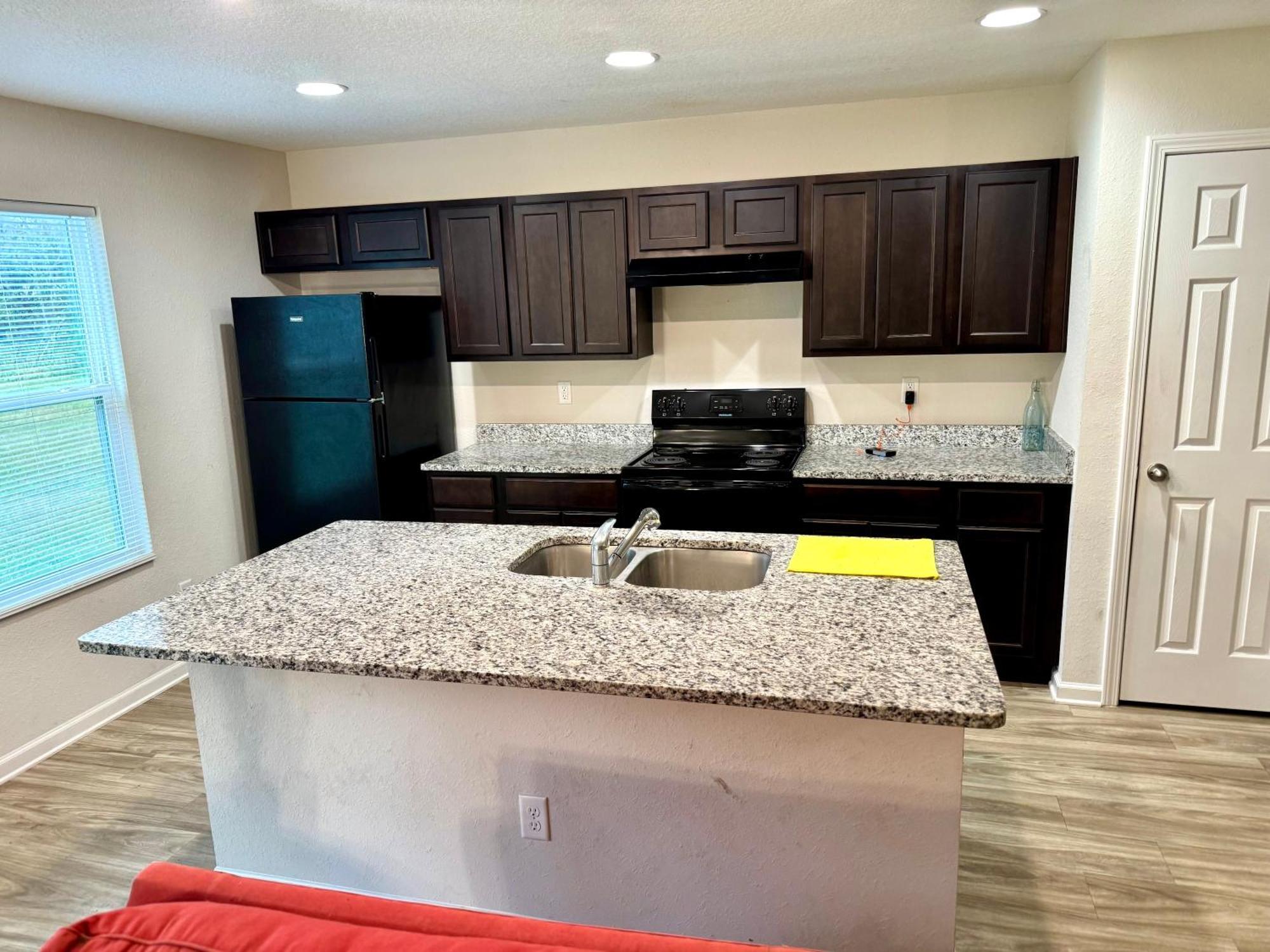 Share By Month Cozy 3 Bed 5 Mins To Jax Airport & Zoo Apartment Jacksonville