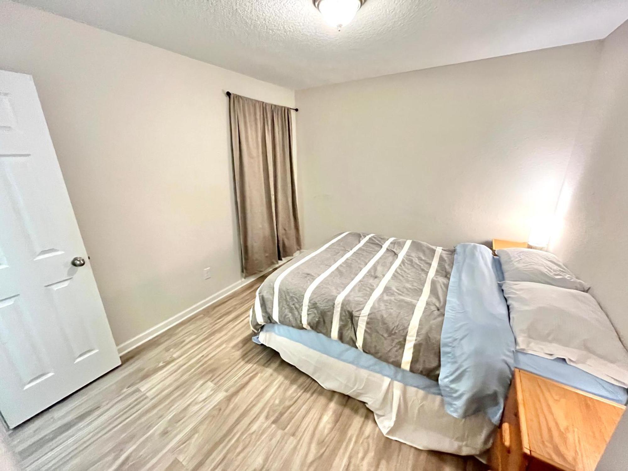 Share By Month Cozy 3 Bed 5 Mins To Jax Airport & Zoo Apartment *
