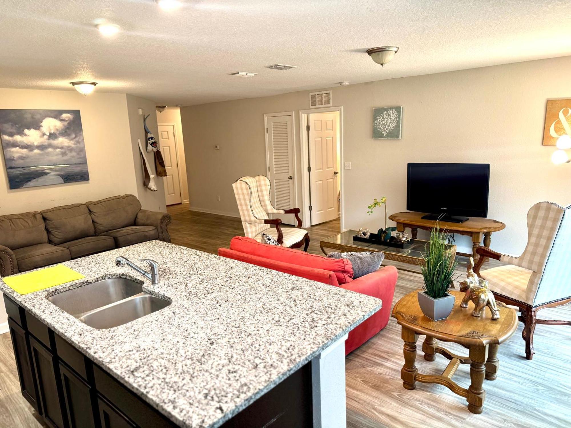 Share By Month Cozy 3 Bed 5 Mins To Jax Airport & Zoo Apartment *